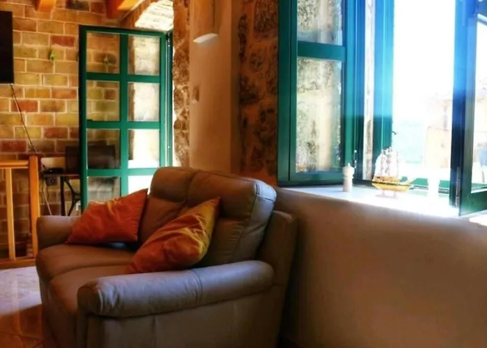 بيت للعطل House Barbara